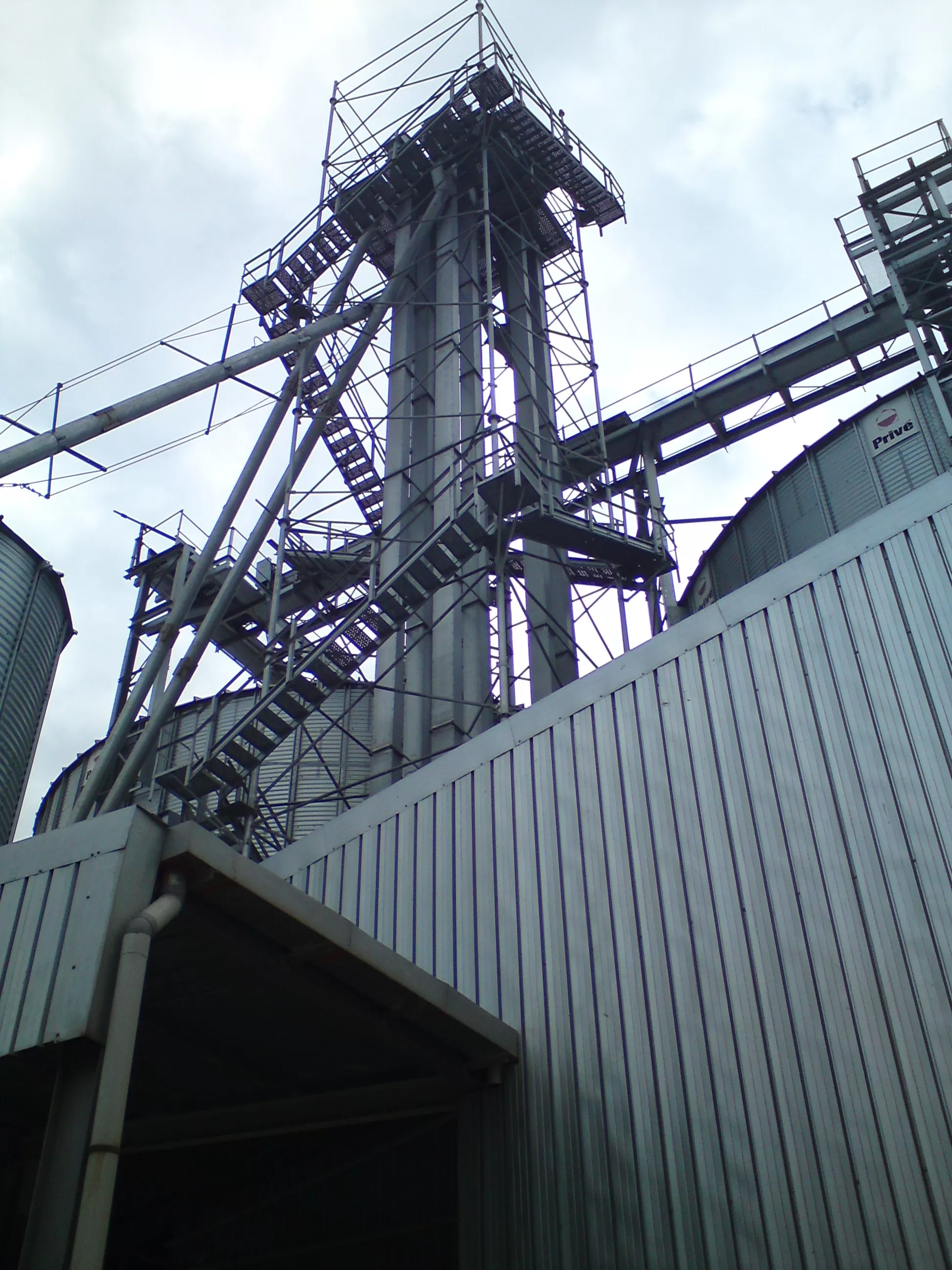 Elevator Tower from Storage Silos 28000tons