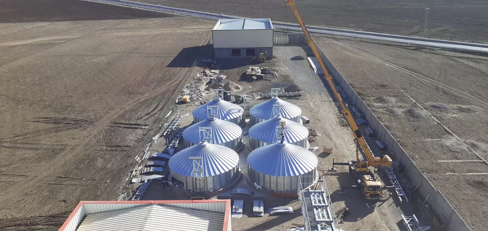 Storage silos 6000 tons under construction